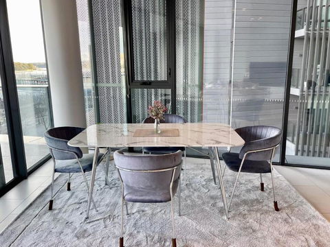RARE Luxury Waterfront Living - Accommodation Nelson Bay 3