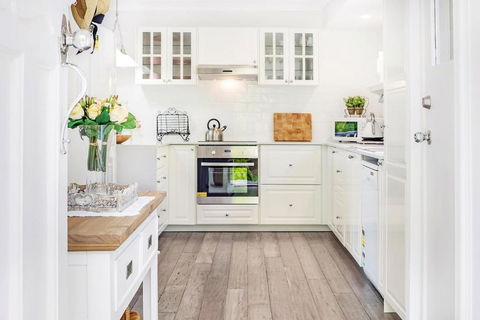 Red Gum Cottage - Accommodation Nelson Bay 1