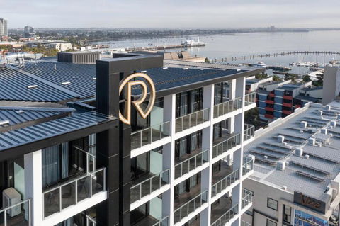 R Hotel Geelong - Accommodation Nelson Bay 1