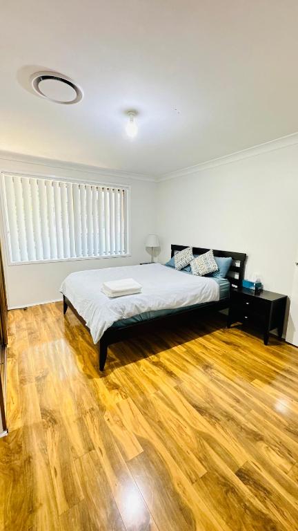 Quiet Family Townhouse In Wollongong CBD - Accommodation Nelson Bay 2