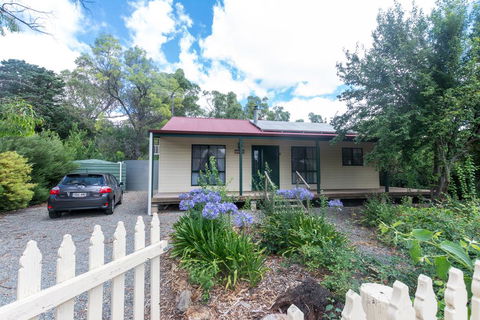 Auburn Hideaway Clare Valley - Nelsons Bay Accommodation 0