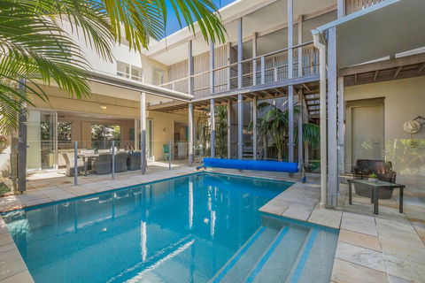 Augusta House - Accommodation Nelson Bay 0