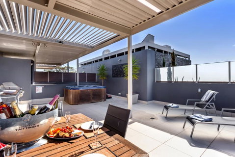 Aura 13 - Shoal Bay - Accommodation Nelson Bay 2