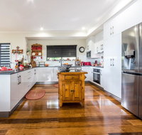 Austinmer - Cannonvale - Accommodation Nelson Bay