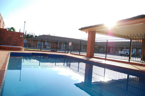 Australian Settlers Motor Inn - Accommodation Nelson Bay 1
