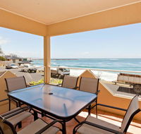Avalon 2- uninterrupted views- almost on the beach - Accommodation Nelson Bay