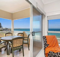Avalon 3 - views to die for - across the road from convent beach - Accommodation Nelson Bay