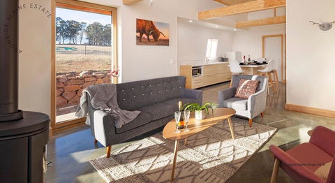 Avonside Alpine Estate Cabin 2 - Accommodation Nelson Bay 3