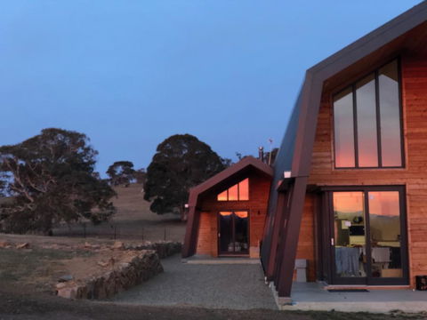 Avonside Alpine Estate Cabin 2 - Accommodation Nelson Bay 0