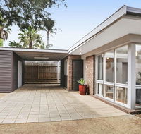 Backyard Bliss - Accommodation Nelson Bay