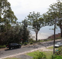 Baggies on Dutchies' 9 Burbong Street - large house with aircon boat parking  waterviews - Accommodation Nelson Bay
