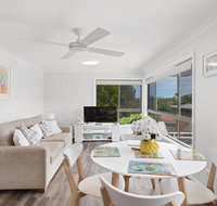 Bagnall Cottage on Government Road - Accommodation Nelson Bay