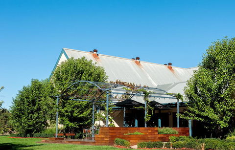 Balgownie Estate Winery Retreat & Restaurant - Accommodation Nelson Bay 2