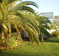 Banjos Overnight And Holiday Units - Accommodation Nelson Bay