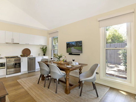 Banyula Annex - Stylish And Contemporary Retreat - Accommodation Nelson Bay 2