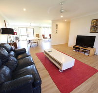 Barefoot Bungalow at Hat Head - Nelsons Bay Accommodation
