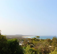 Barefoot 32 Skyline Crescent Crescent Head - Nelsons Bay Accommodation