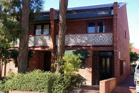 Barker Road - Nelsons Bay Accommodation 0