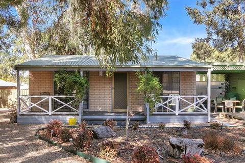Barossa Country Cottages - Accommodation Nelson Bay 2