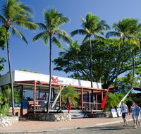 Base Airlie Beach - Accommodation Nelson Bay