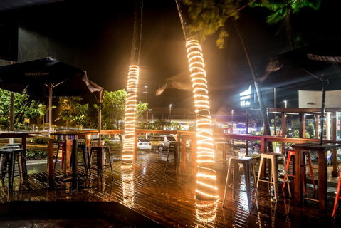 Base Airlie Beach - Accommodation Nelson Bay 2