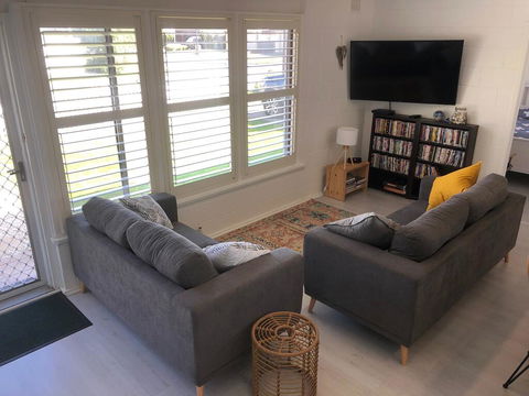 Bay Breeze Cottage - Accommodation Nelson Bay 3