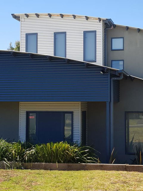 Bay Breeze Holiday Home - Accommodation Nelson Bay 2