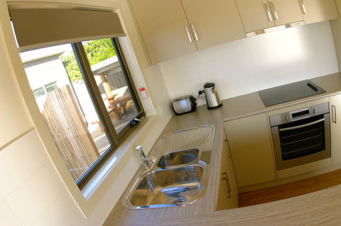 Bay Of Islands Apartments - Accommodation Nelson Bay 3