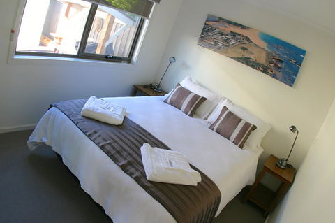 Bay Of Islands Apartments - Accommodation Nelson Bay 2