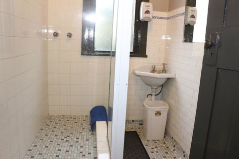 Bayview Hotel - Batemans Bay - Accommodation Nelson Bay 2