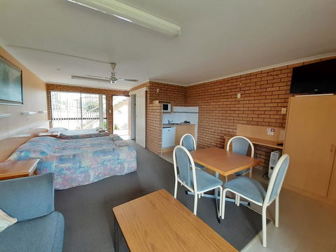 Bayview Motor Inn - Accommodation Nelson Bay 3