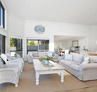 Beach 'Shac' on Parkway