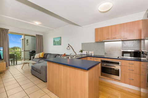 BEACH BLISS LUXURIOUS APARTMENT With POOL - Accommodation Nelson Bay 1
