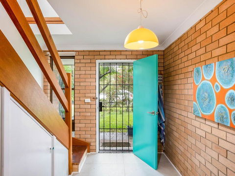 Beach Breeze - Nelson Bay Accommodation.com 3