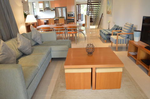 Beach House Apartment 1 - Accommodation Nelson Bay 2