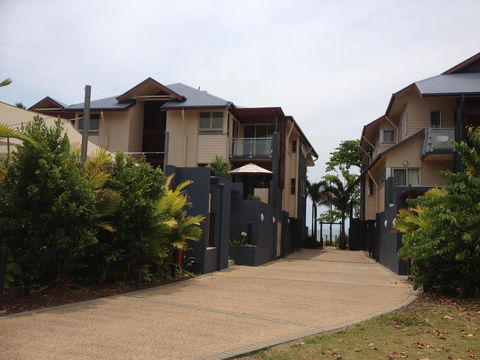 Beach House Apartment 1 - Accommodation Nelson Bay 0