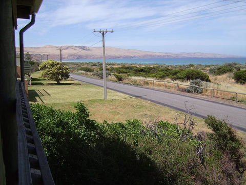 Beach House At Silver Sands - Accommodation Nelson Bay 0