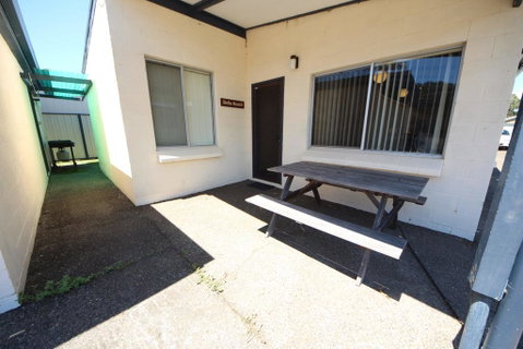 Beach Unit 5 At Hat Head - Nelsons Bay Accommodation 3