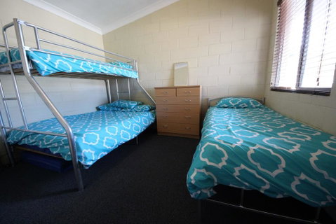 Beach Unit 7 At Hat Head - Nelsons Bay Accommodation 3