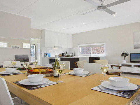 Beachbreak - Fall Asleep To The Sound Of The Ocean - Accommodation Nelson Bay 1