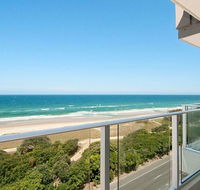 Beachfront Apt Main Beach - Accommodation Nelson Bay