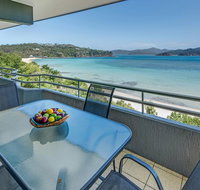 Beachfront Hamilton Island - Accommodation Nelson Bay