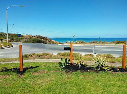 Beachfront Living! - Accommodation Nelson Bay 1