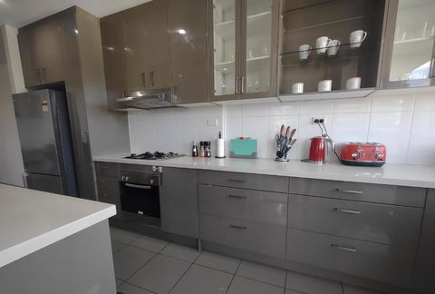 Resort Style 1 Or 2 Bedroom With Pool And Free Parking - Accommodation Nelson Bay 2