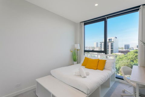 REST COLLECTION One Bedroom Apartment With Study - Accommodation Nelson Bay 1