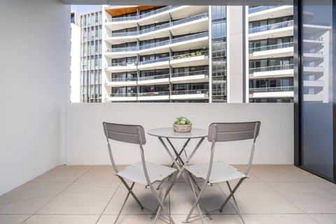 Restful Apt Near ANZAC Park West - Accommodation Nelson Bay 2