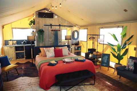 Reedy Creek Retreat - Nelsons Bay Accommodation 2