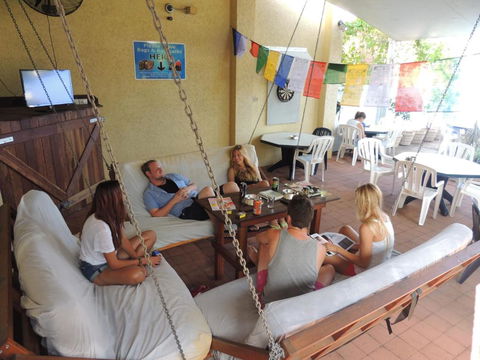 Reef Lodge Backpackers - Accommodation Nelson Bay 3