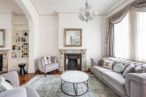 Refined Paddington Corner Terrace With Parking - Accommodation Nelson Bay 1
