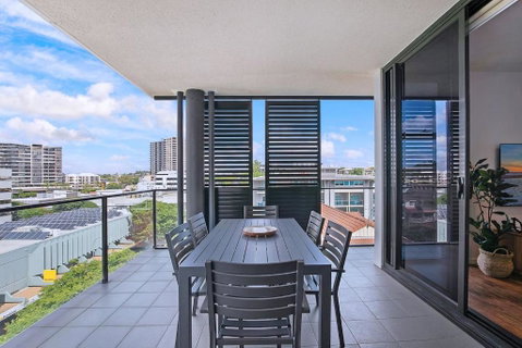 Regatta Hideaway - A Breezy Balcony Residence - Accommodation Nelson Bay 1